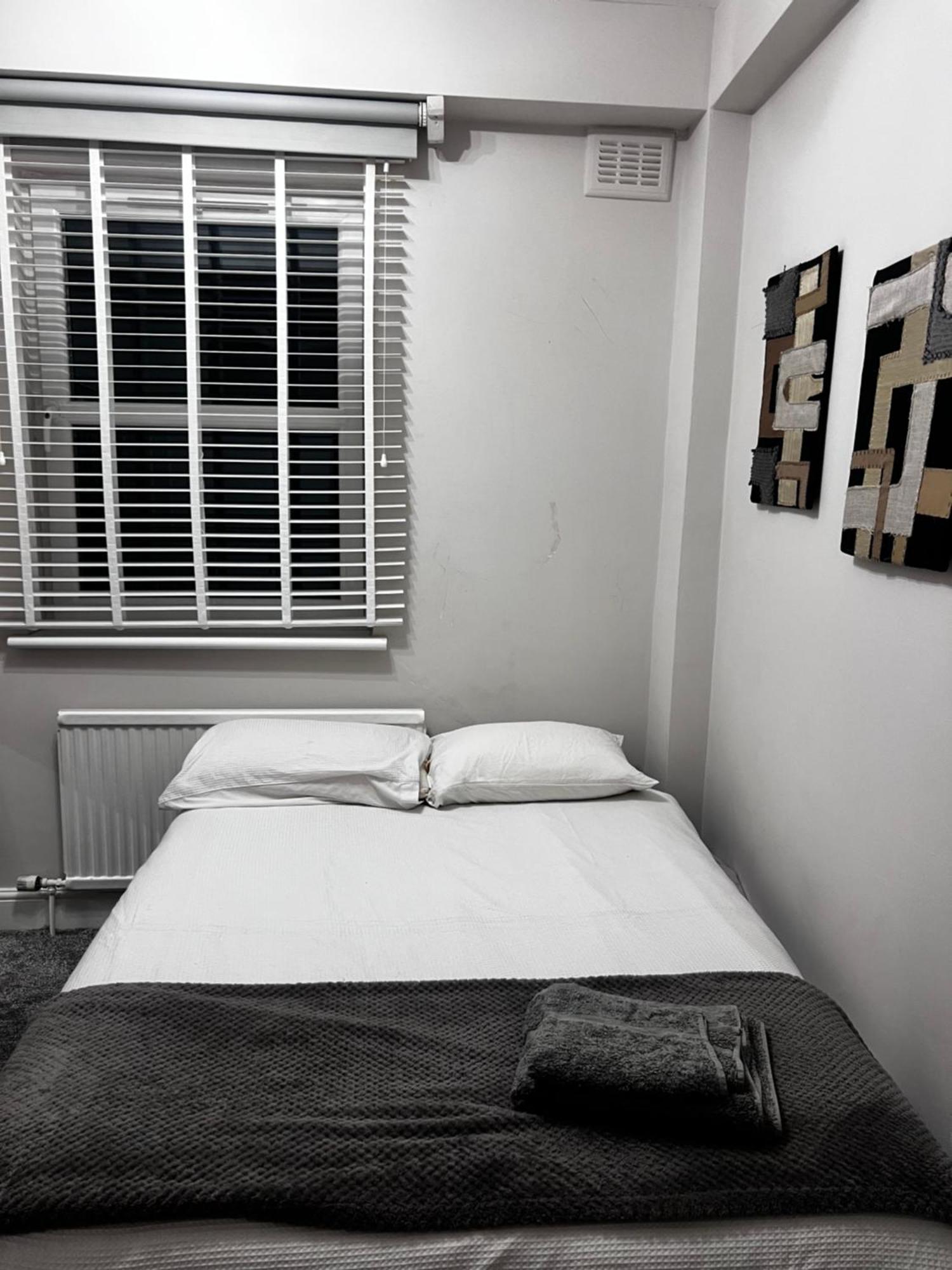 Bright And Modern Flat Near Portobello Road And The Canal London Exterior photo